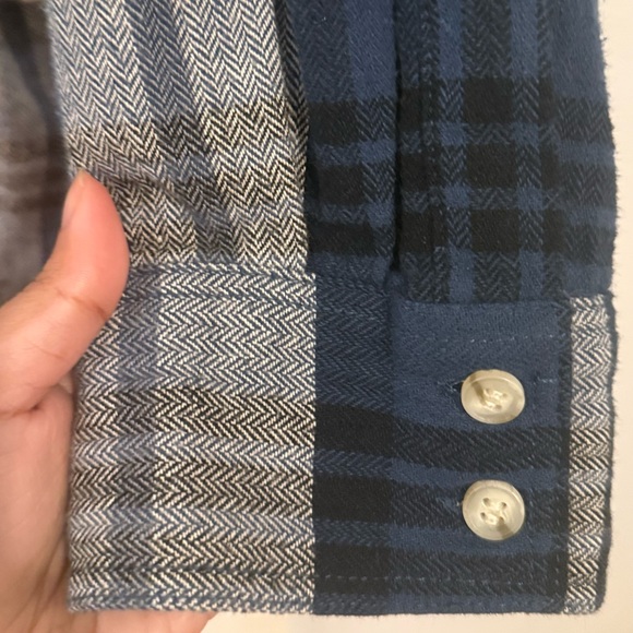 Oversized H&M Navy and Cream Plaid Flannel Shirt - Picture 4 of 8